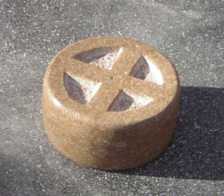 Symbolstein Kreuz im Kreis